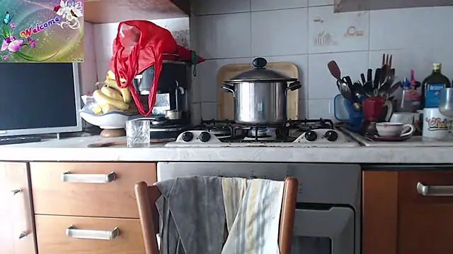 martachatte online show from 10-24-25, 08:57