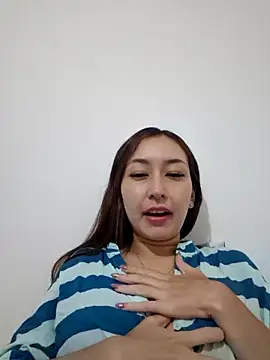 ariel35 online show from 10-11-25, 05:47