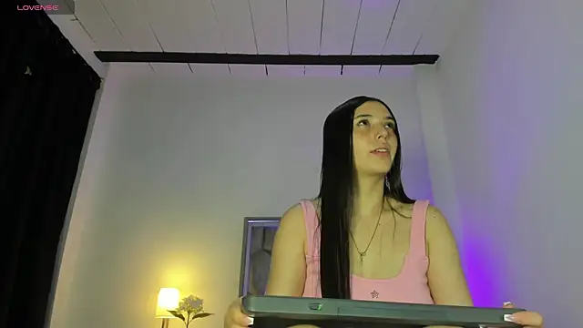 Snapshot of ice_grace chatting on 07-18-26, 10:13 ice grace online show from 07-18-26, 10:13