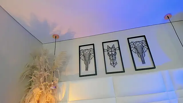 Rebeca jones online show from 11-27-25, 12:16