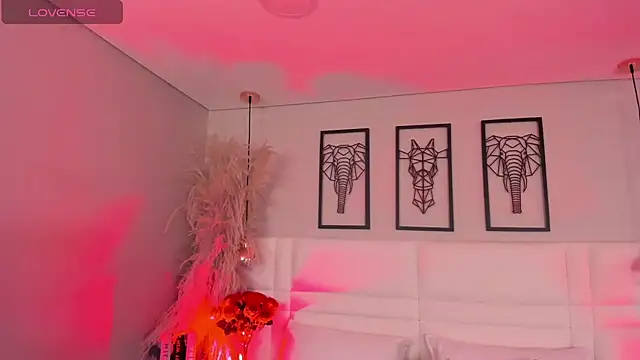 Rebeca jones online show from 11-14-25, 12:31