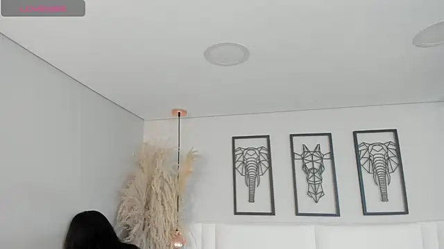 Rebeca jones online show from 10-29-25, 12:04