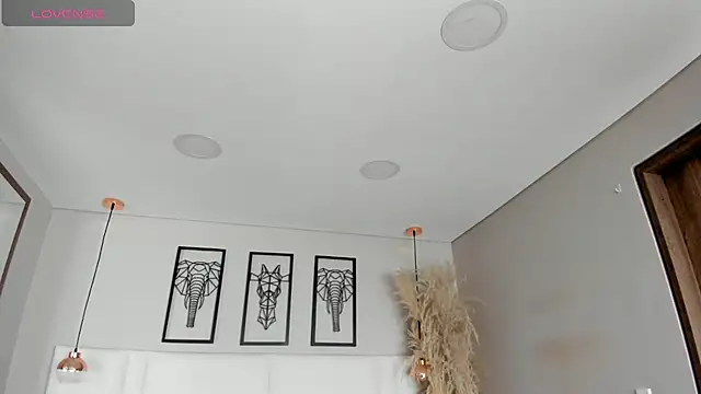 Rebeca jones online show from 11-07-25, 12:31