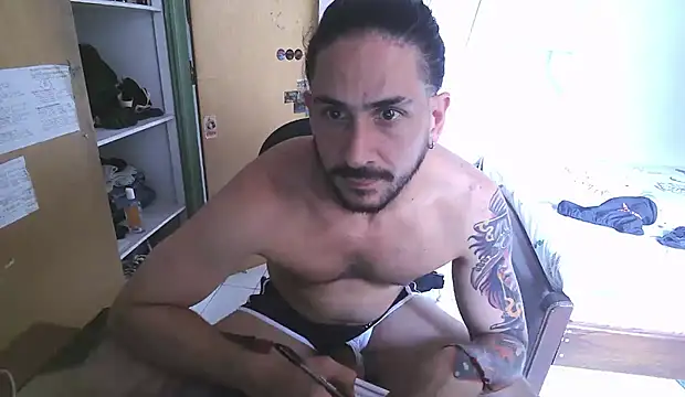 Marceriazco13 online show from 10-24-25, 06:51