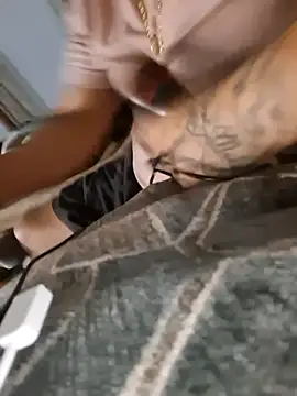 hungpenis210 online show from 09-19-25, 05:33