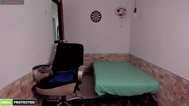 Snapshot of Carl_Smithh chatting on 11-07-25, 01:43 Carl Smithh online show from 11-07-25, 01:43