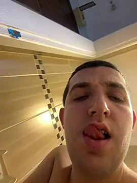 Snapshot of strange6696 chatting on 01-26-25, 04:41 strange6696 online show from 01-26-25, 04:41