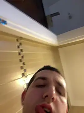 Snapshot of strange6696 chatting on 02-02-25, 04:43 strange6696 online show from 02-02-25, 04:43