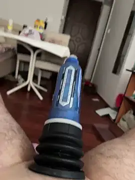 Snapshot of strange6696 chatting on 12-16-25, 12:20 strange6696 online show from 12-16-25, 12:20