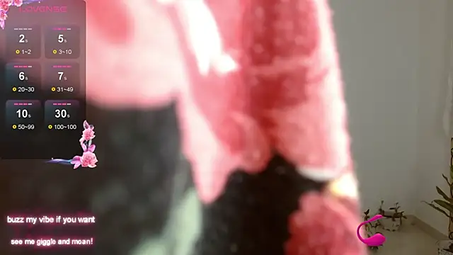 Nayade online show from 09-21-25, 11:43