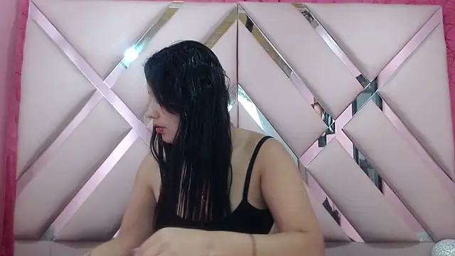 nathaly low1 online show from 12-05-25, 03:05