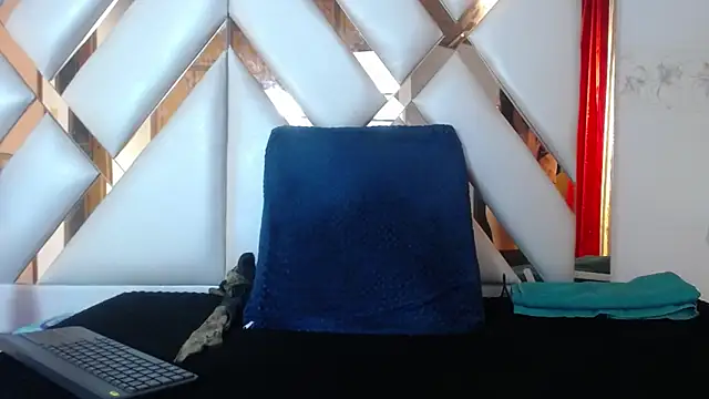 nathaly low1 online show from 05-14-26, 01:19