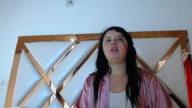 Snapshot of nathaly_low1 chatting on 03-18-26, 12:51 nathaly low1 online show from 03-18-26, 12:51