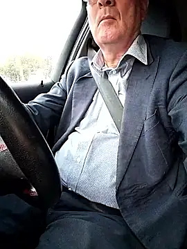 stiffandlubedxh online show from 04-13-26, 09:08