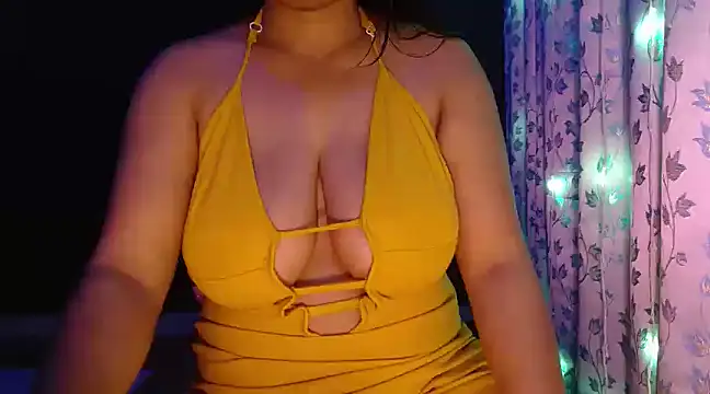 janifer001 online show from 01-15-25, 01:34