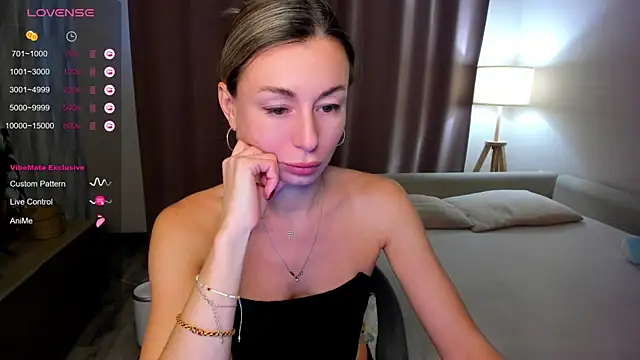 Snapshot of DannaEvan chatting on 01-18-25, 03:20 DannaEvan online show from 01-18-25, 03:20