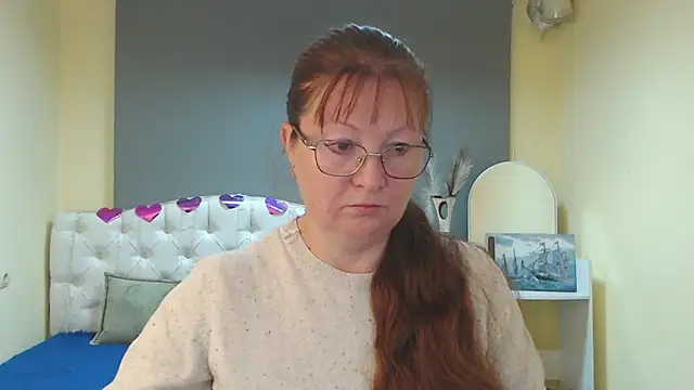 VanessaHotts online show from 10-08-25, 05:09