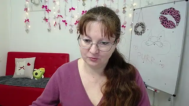 VanessaHotts online show from 04-01-26, 05:09