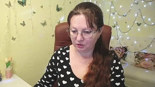 VanessaHotts online show from 03-28-26, 06:03