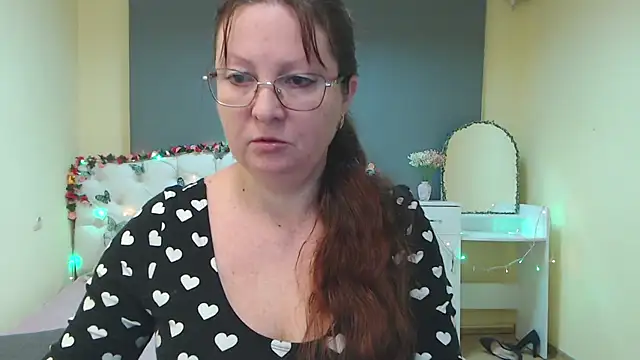 VanessaHotts online show from 02-28-26, 06:24