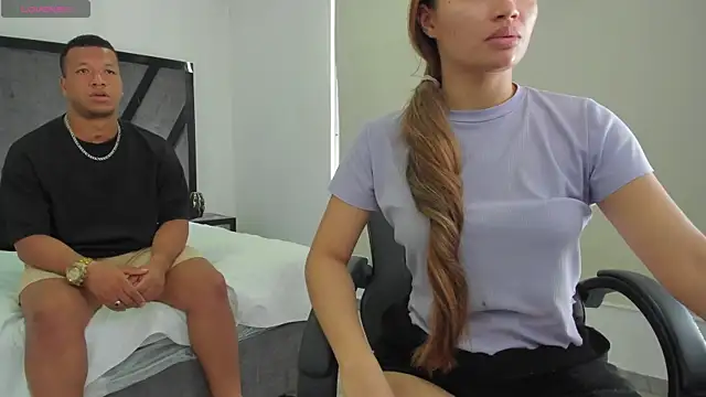 Snapshot of AnnieAndStefan chatting on 07-06-26, 02:46 AnnieAndStefan online show from 07-06-26, 02:46