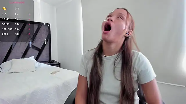 AnnieAndStefan online show from 02-28-26, 01:55