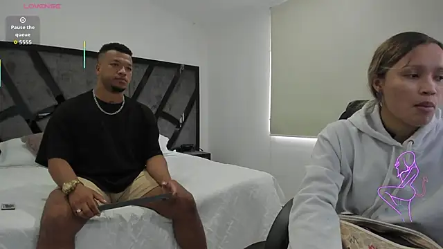 AnnieAndStefan online show from 09-29-25, 02:23