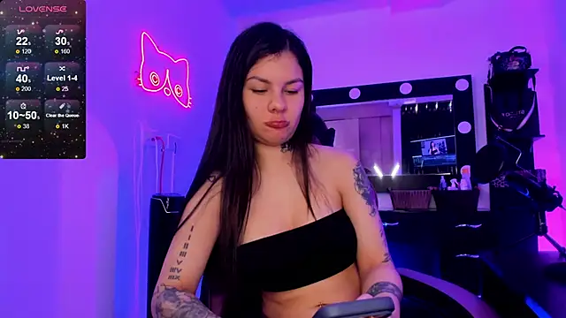miss kitty online show from 06-26-26, 07:52