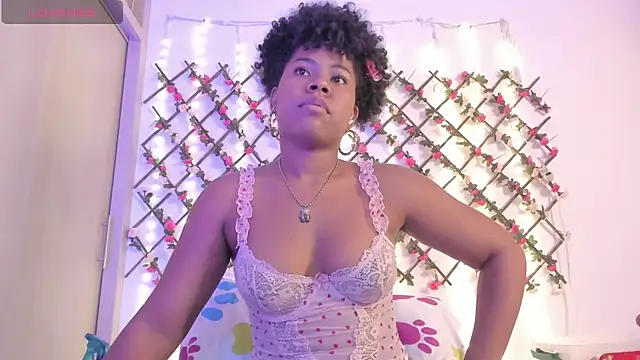 naughty ebonyy online show from 06-17-26, 04:34