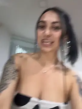 Valery soto  online show from 03-11-26, 03:55