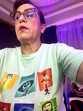 Snapshot of lonely_shewolf chatting on 09-25-25, 04:02 lonely shewolf online show from 09-25-25, 04:02