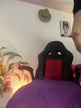 Snapshot of lonely_shewolf chatting on 02-03-26, 05:07 lonely shewolf online show from 02-03-26, 05:07