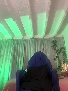 lonely shewolf online show from 07-01-26, 05:13