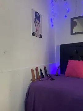 Snapshot of lonely_shewolf chatting on 11-29-25, 05:24 lonely shewolf online show from 11-29-25, 05:24