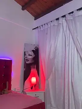 Snapshot of lonely_shewolf chatting on 10-15-25, 03:31 lonely shewolf online show from 10-15-25, 03:31