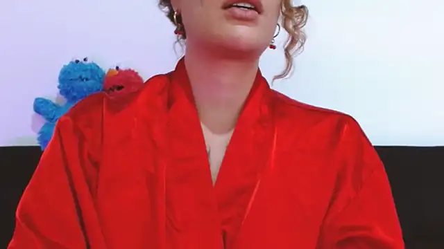 chanell tattoo online show from 10-30-25, 07:11