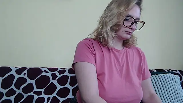 alicesweet21 online show from 03-17-25, 07:02