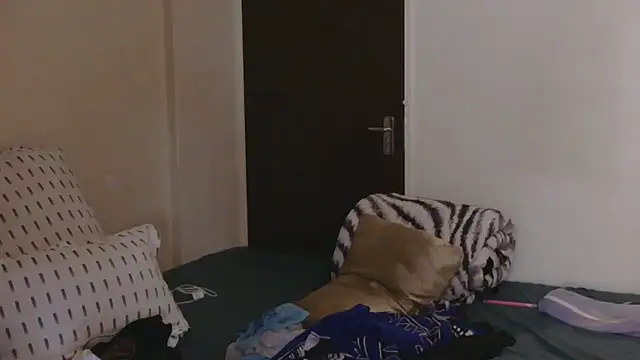 AddictiveAssCurves online show from 05-18-26, 10:42