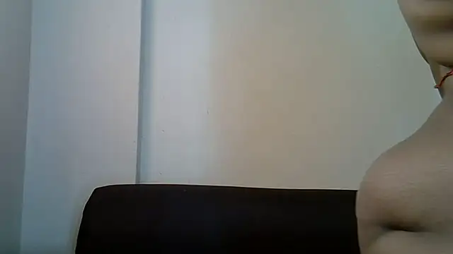 AddictiveAssCurves online show from 04-28-26, 08:41