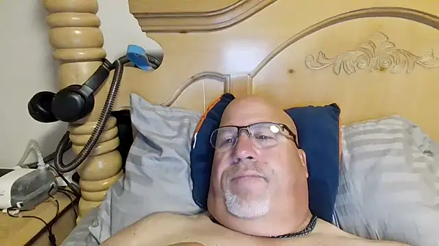 Snapshot of Bigbear0563 chatting on 06-25-26, 03:39 Bigbear0563 online show from 06-25-26, 03:39