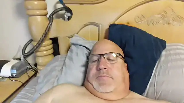 Bigbear0563 online show from 04-21-26, 05:08