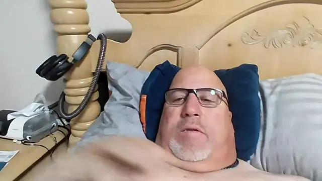 Snapshot of Bigbear0563 chatting on 07-05-26, 03:41 Bigbear0563 online show from 07-05-26, 03:41