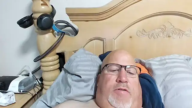 Snapshot of Bigbear0563 chatting on 07-17-26, 03:20 Bigbear0563 online show from 07-17-26, 03:20