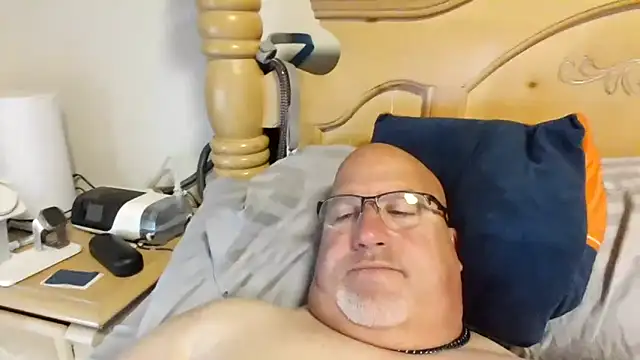 Bigbear0563 online show from 05-18-26, 04:56