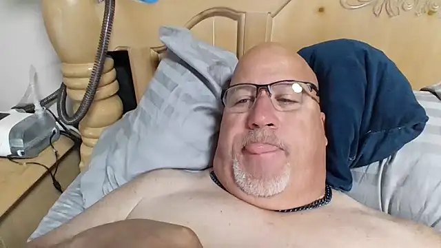 Bigbear0563 online show from 04-10-26, 04:03