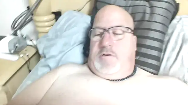 Bigbear0563 online show from 11-06-25, 03:49