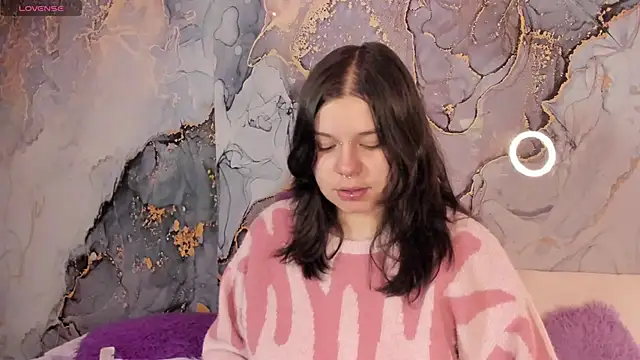 Snapshot of Mey_moon chatting on 02-05-26, 03:24 Mey moon online show from 02-05-26, 03:24