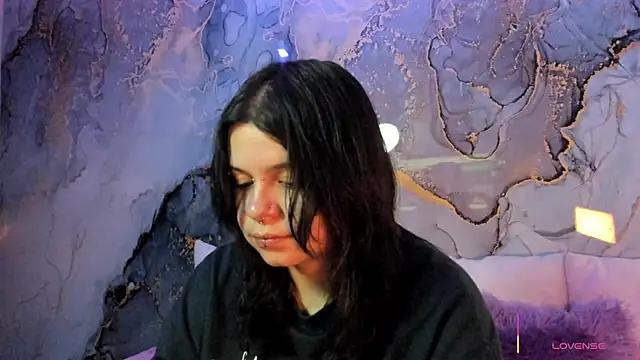 Snapshot of Mey_moon chatting on 11-27-25, 11:49 Mey moon online show from 11-27-25, 11:49