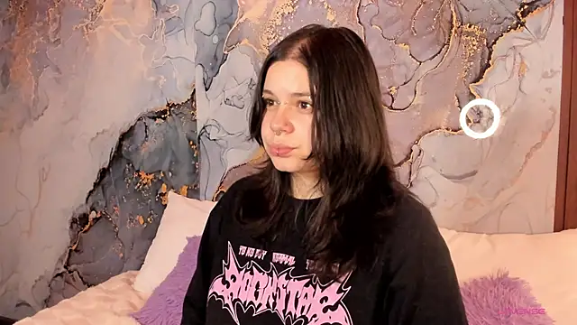 Snapshot of Mey_moon chatting on 02-09-26, 04:10 Mey moon online show from 02-09-26, 04:10