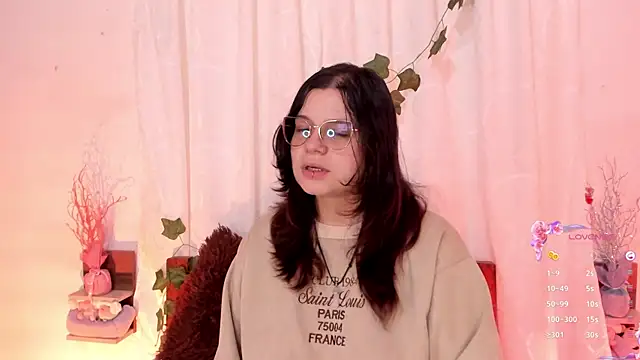 Snapshot of Mey_moon chatting on 03-13-25, 03:22 Mey moon online show from 03-13-25, 03:22